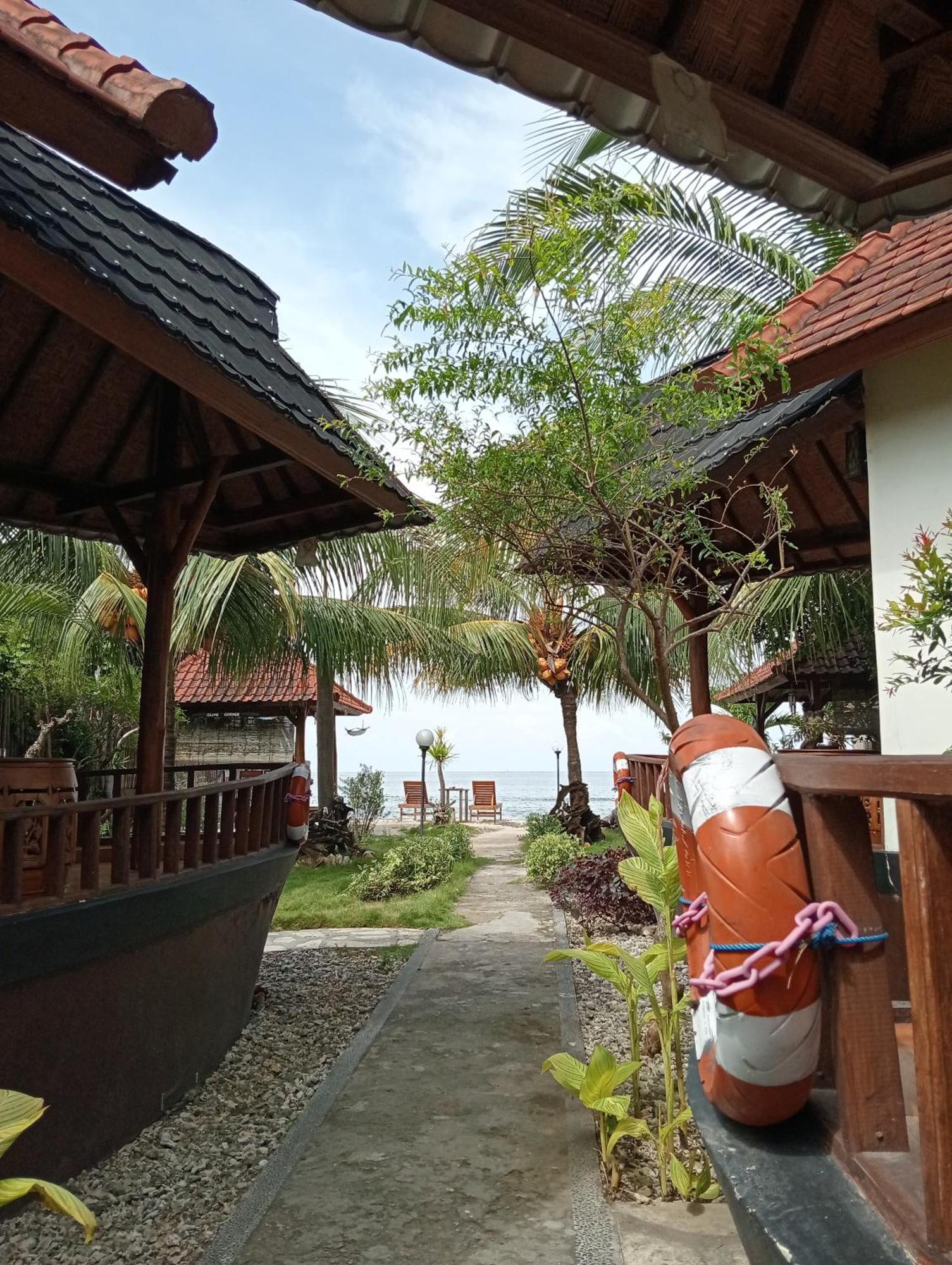 Hotel The Umah Prahu Batununggul Esterno foto